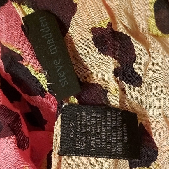 Vintage Steve Madden Leopard Print Scarf - Picture 3 of 5